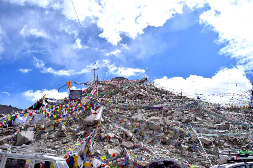Photo of Khardung La Road, Leh by sheralli
