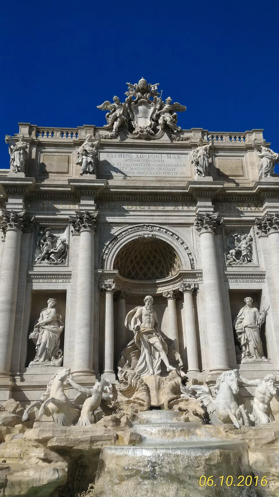 Photo of Trevi Fountain, Piazza di Trevi, Rome, Metropolitan City of Rome, Italy by Rohith Girish