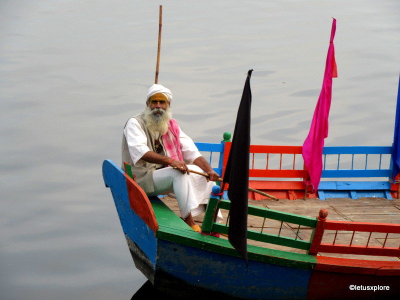 Photo of Mathura Streets, Food & Yamuna Ghat | Backpacker Indian by Arpit Gunecha