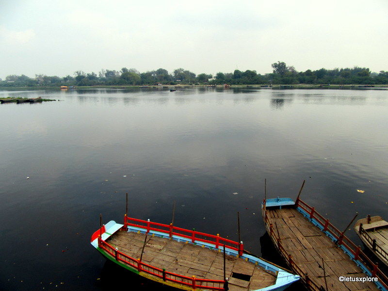 Photo of Mathura Streets, Food & Yamuna Ghat | Letusxplore by Arpit Gunecha