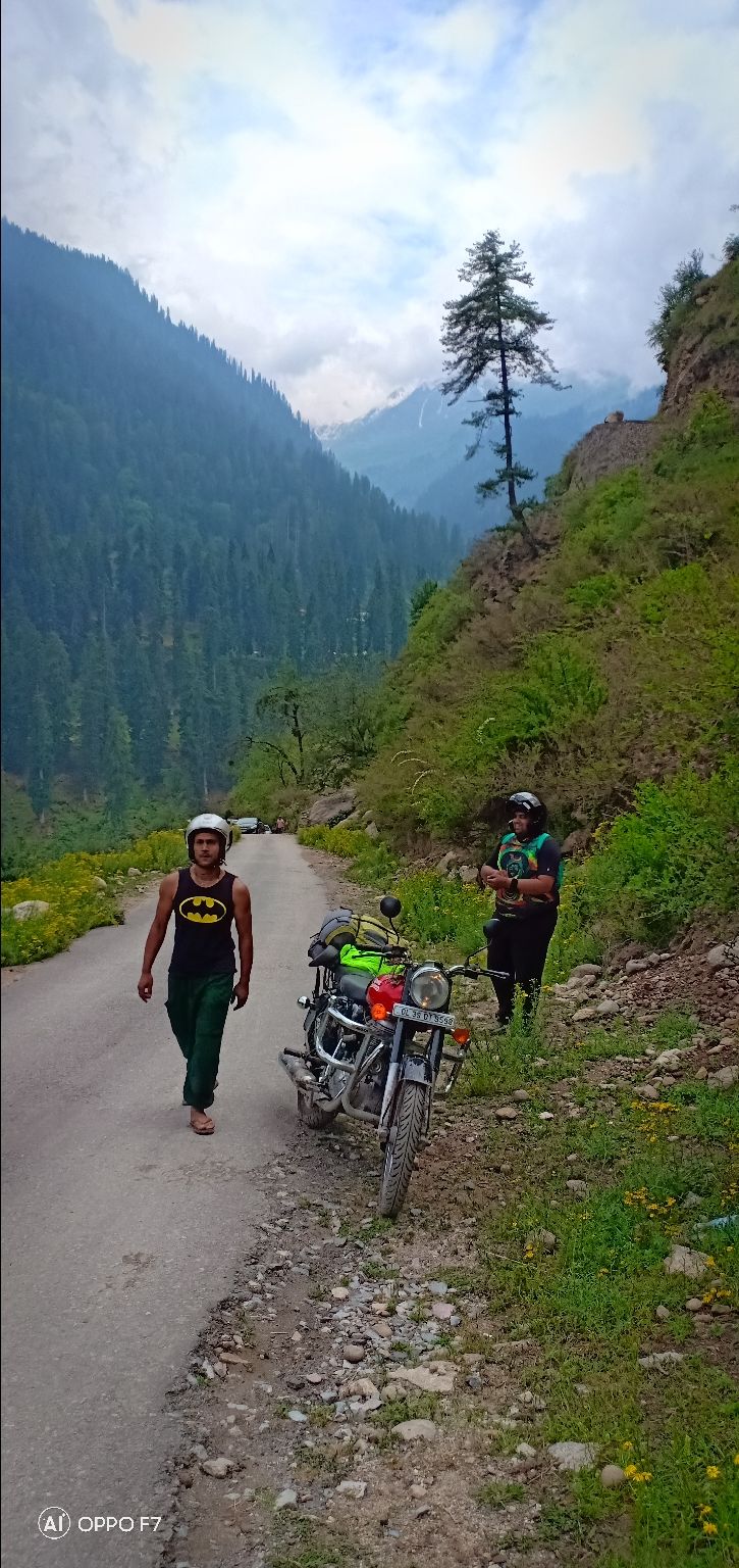 Photo of Himalachal diaries by Siddharth Singh Negi