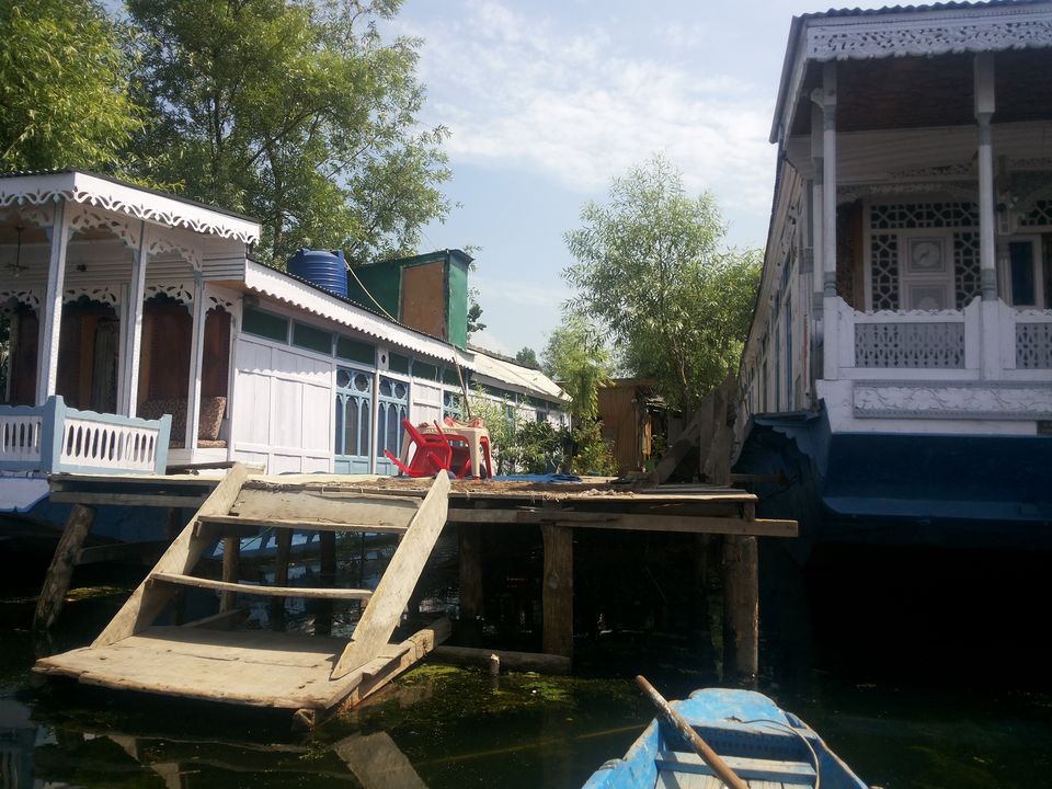 Photo of Welcome To Shamus Maqbool Group Of Houseboats Srinagar. Welcome Houseboats Shamus Maqbool is one 5/16 by Shamus Maqbool Group Of Houseboat