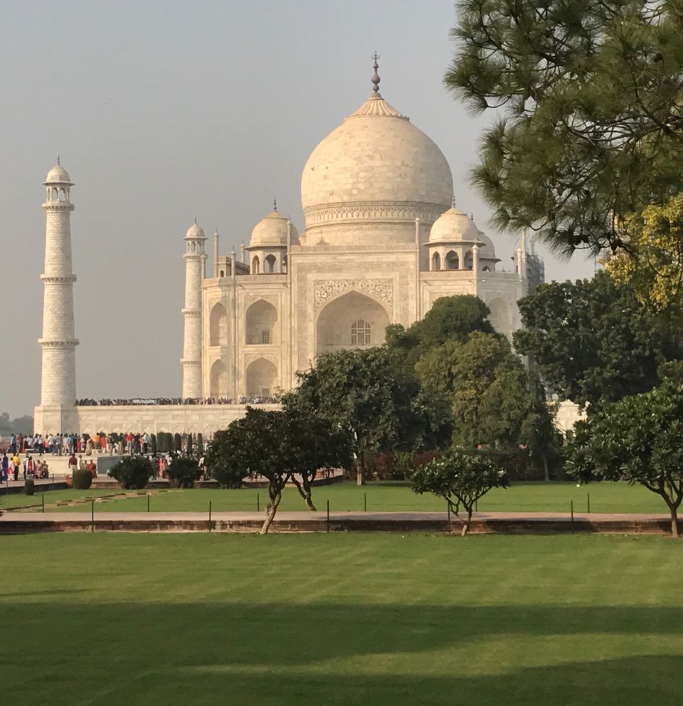 Photo of Taj Mahal, Agra, Uttar Pradesh, India by Nityananda Mukherjee