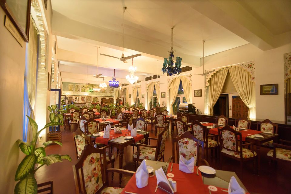 Photo of Lakepichola Hotel, Udaipur, Rajasthan, India by Nityananda Mukherjee