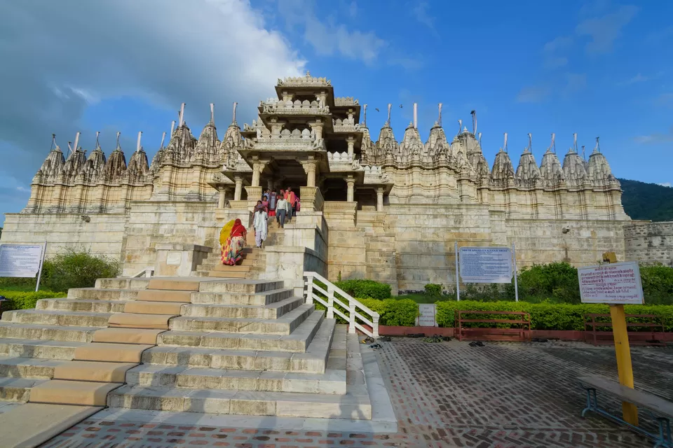 Photo of Ranakpur Jain Temple, Sadri, Rajasthan, India by Nityananda Mukherjee