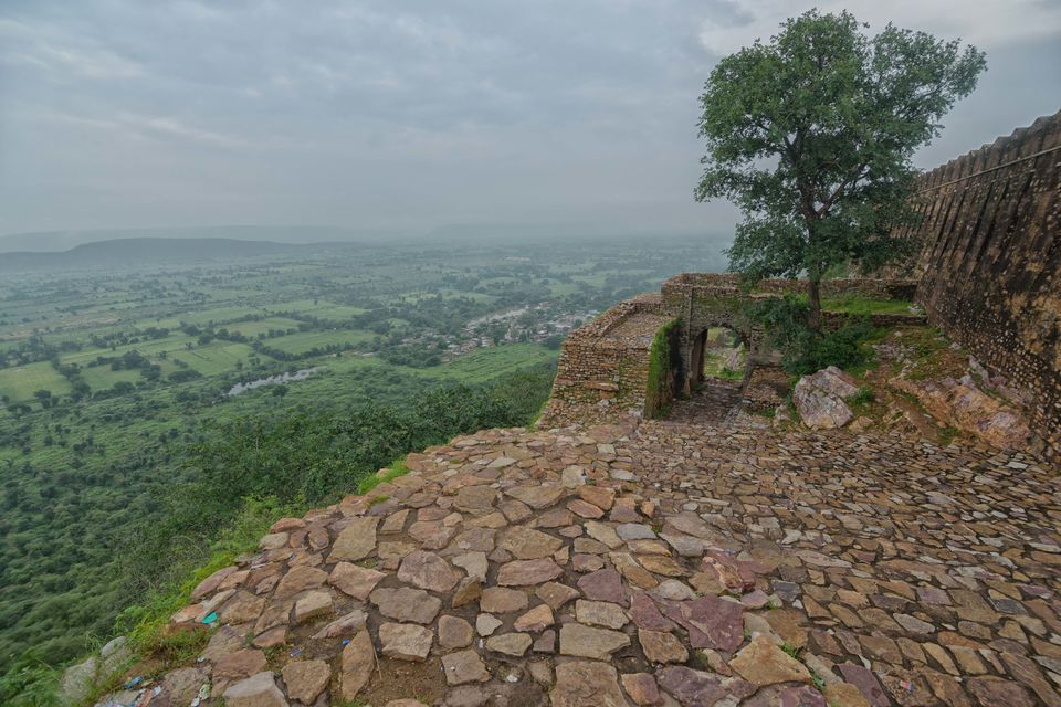 Photo of Chittorgarh Fort, Chittorgarh, Rajasthan, India by Nityananda Mukherjee