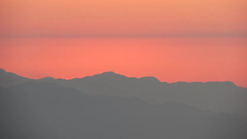 Photo of Tiger Hill, Darjeeling, West Bengal, India by Thetravelcoholic