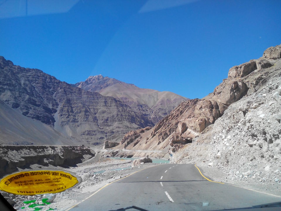 Photo of Leh - Pangong Tso Lake - Kardungla pass 6/35 by Pankaj Modi