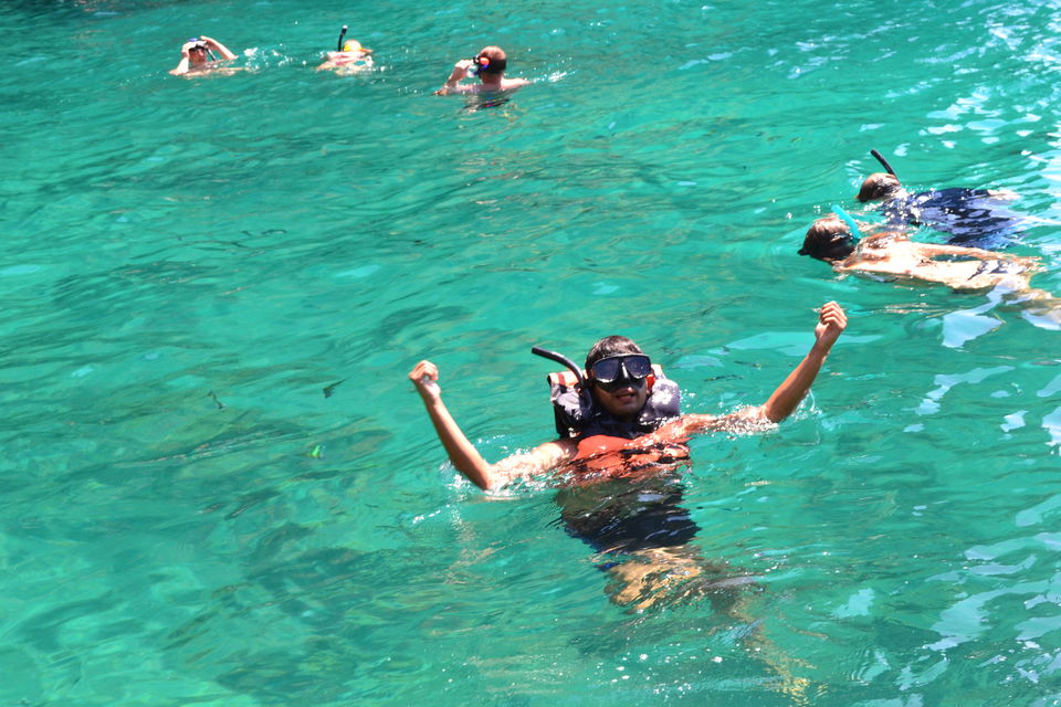 Photo of A day trip to Phi Phi Islands 3/8 by Sauvik Sinhababu