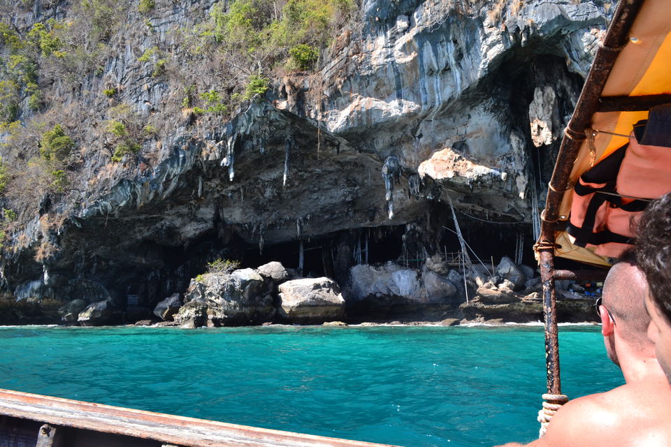 Photo of A day trip to Phi Phi Islands 7/8 by Sauvik Sinhababu