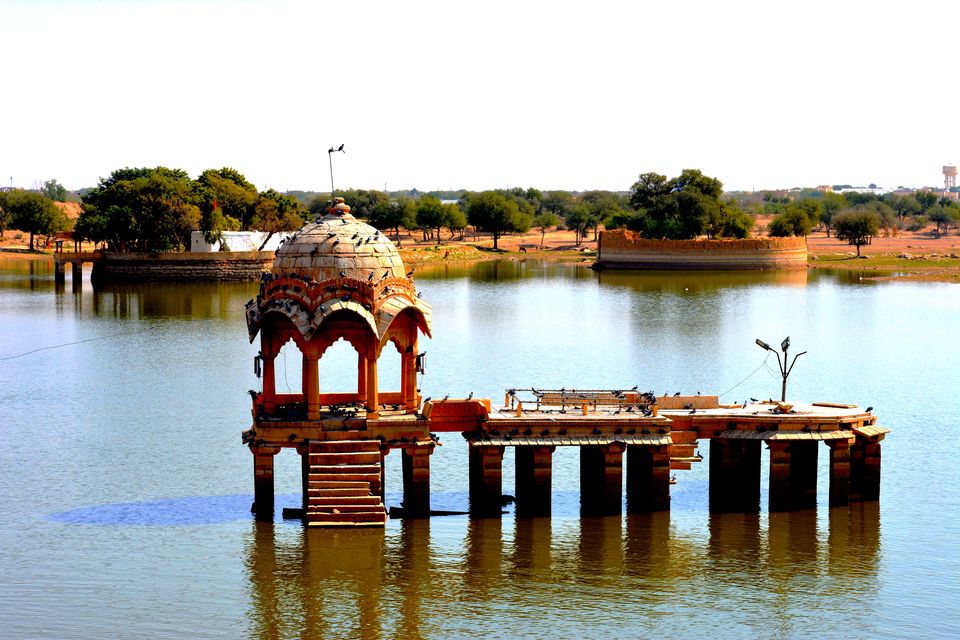 Photo of Gadisar Lake, Postal Colony, Jaisalmer, Rajasthan, India by Sabyasachi Mukherjee