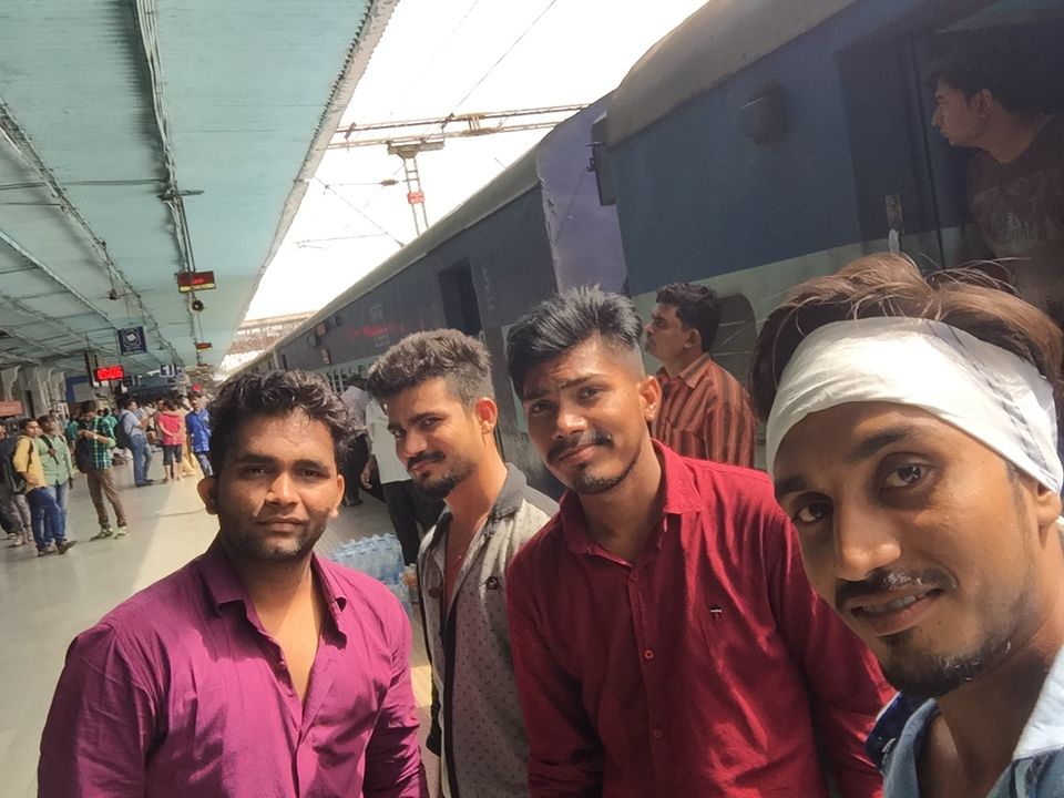 Photo of ROCKING IN GOAAAA.... 1/5 by Jaymin Parmar