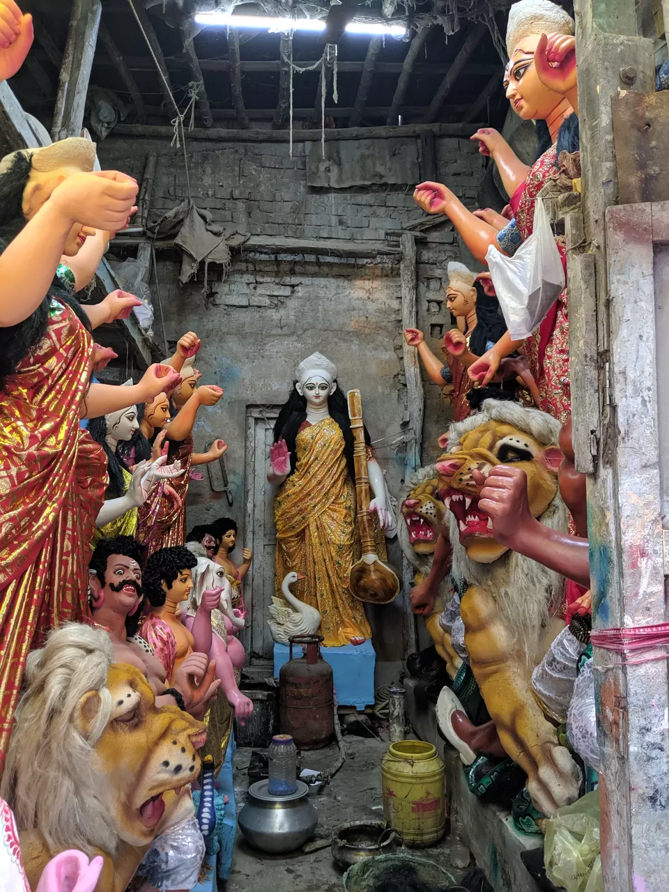 Photo of Kumartuli Street, Sovabazar, Kumartuli, Shobhabazar, Kolkata, West Bengal, India by Shruti Pendharkar