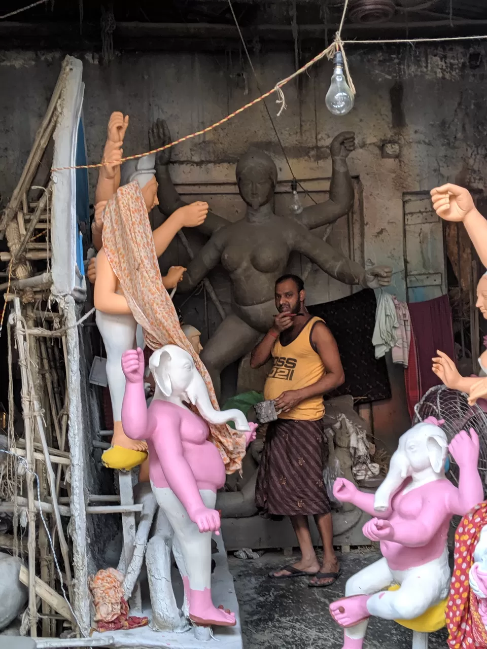 Photo of Kumartuli Street, Sovabazar, Kumartuli, Shobhabazar, Kolkata, West Bengal, India by Shruti Pendharkar