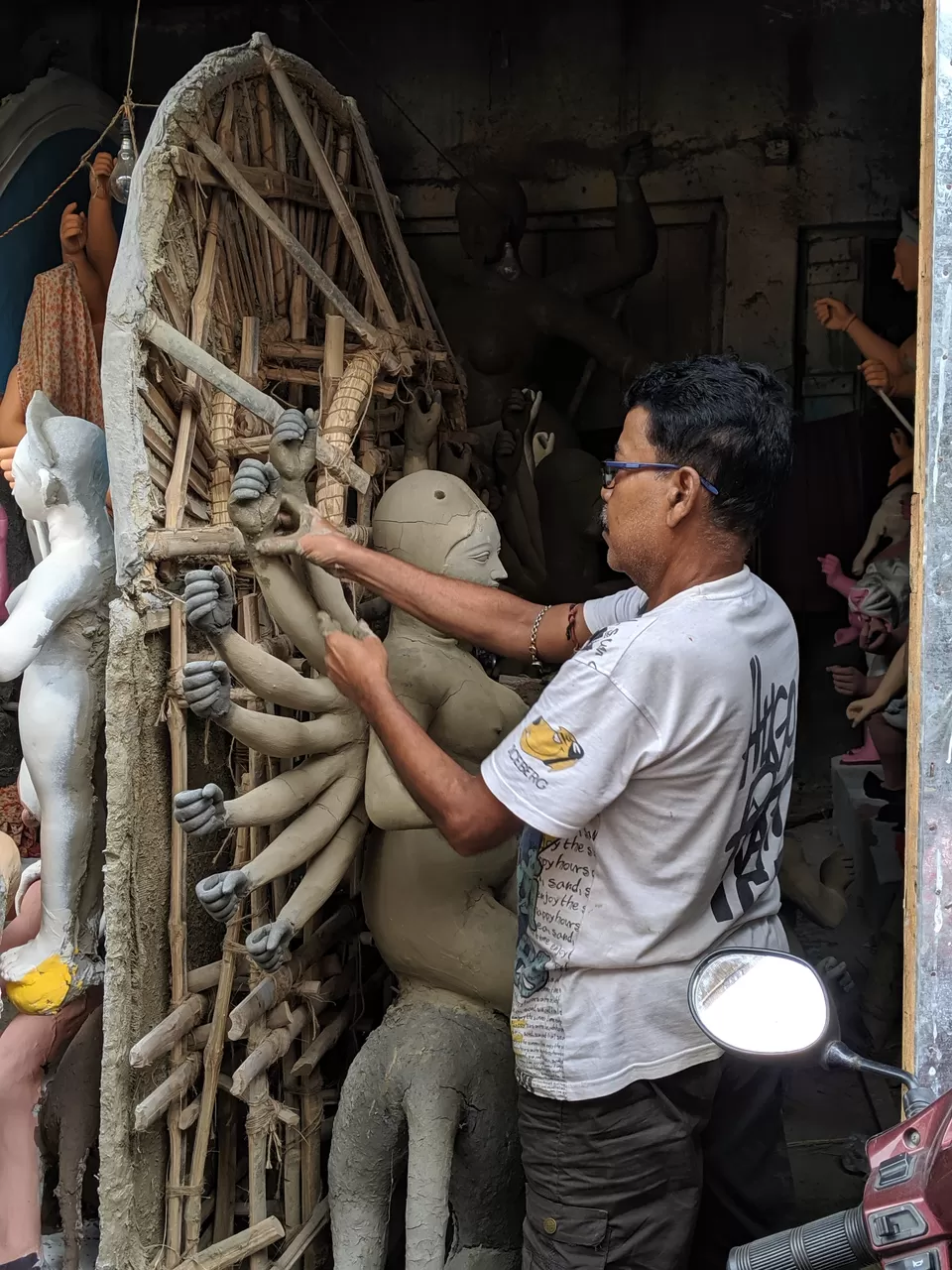 Photo of Kumartuli Street, Sovabazar, Kumartuli, Shobhabazar, Kolkata, West Bengal, India by Shruti Pendharkar