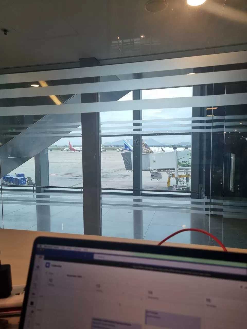 Photo of A day at the Mumbai Airport- '60 Hours in Vietnam-Part 1' by KatchuTravels