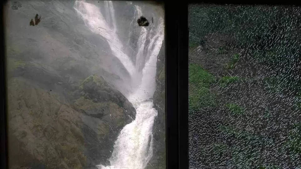 Photo of Dudhsagar Falls Railway Bridge, DoodhSagar Waterfalls Trail, Sonaulim, Goa, India by KatchuTravels