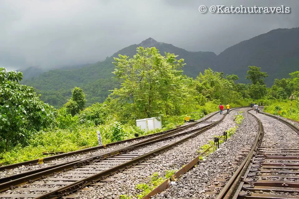 Photo of Sonalium Railway Station, Braganza Ghats District Border, Sonaulim, Karnataka 503410, India by KatchuTravels