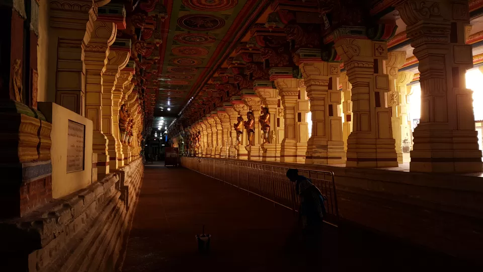 Photo of Ramanathaswamy Temple Gopuram, East Car Street, Rameswaram, Tamil Nadu, India by KatchuTravels