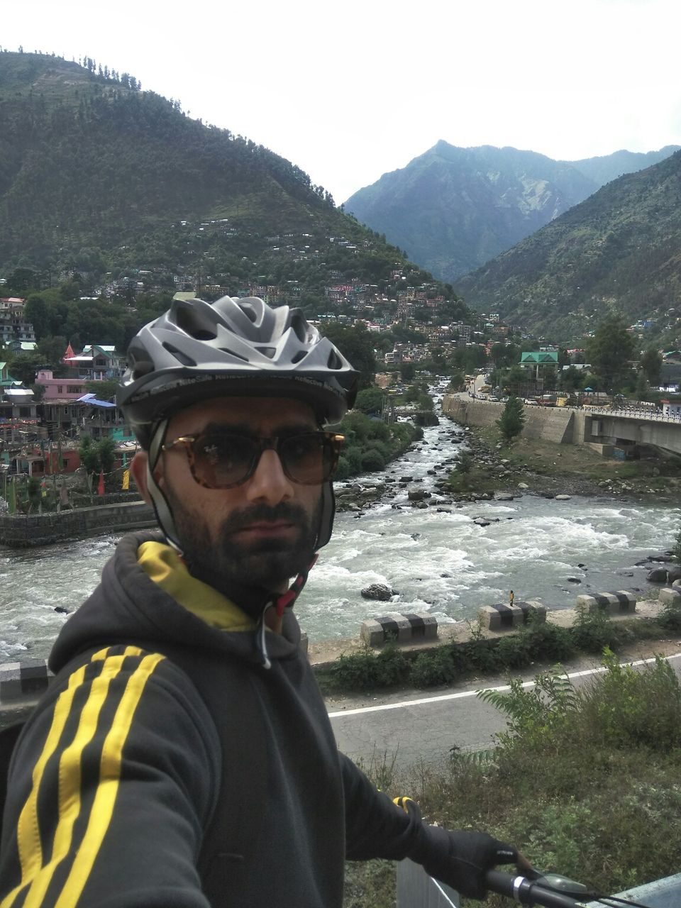 Photo of Kasol, Himachal Pradesh, India by Ravinder Bishnoi