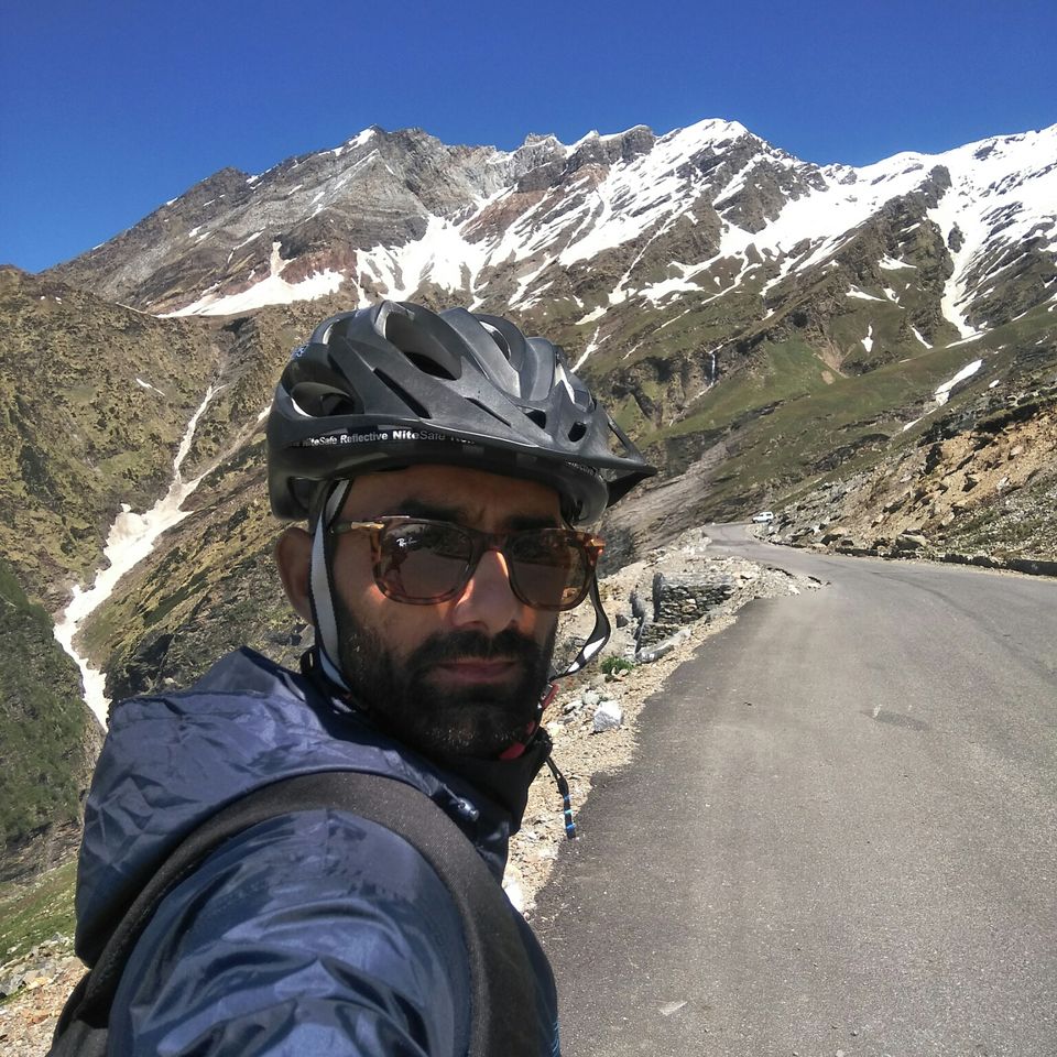 Photo of Rohtang Pass, Lahaul And Spiti, Himachal Pradesh, India by Ravinder Bishnoi