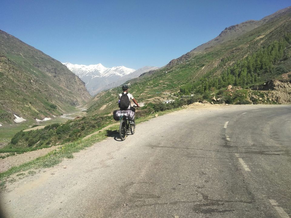 Photo of L e h Keylong Road, Lahaul And Spiti, Himachal Pradesh, India by Ravinder Bishnoi