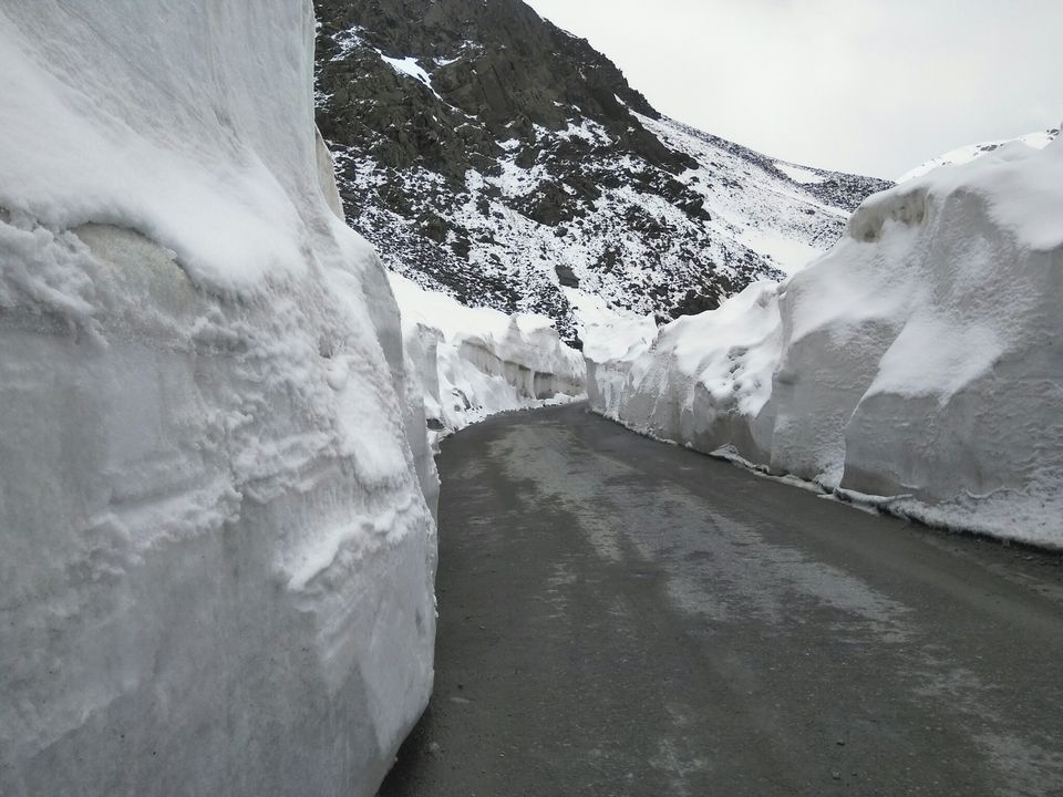 Photo of Baralacha La Pass, Lahaul And Spiti, Himachal Pradesh, India by Ravinder Bishnoi