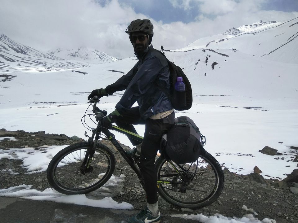 Photo of Baralacha La Pass, Lahaul And Spiti, Himachal Pradesh, India by Ravinder Bishnoi