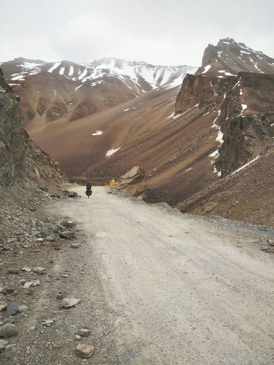 Photo of Baralacha La Pass, Lahaul And Spiti, Himachal Pradesh, India by Ravinder Bishnoi
