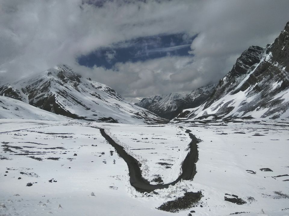 Photo of Baralacha La Pass, Lahaul And Spiti, Himachal Pradesh, India by Ravinder Bishnoi