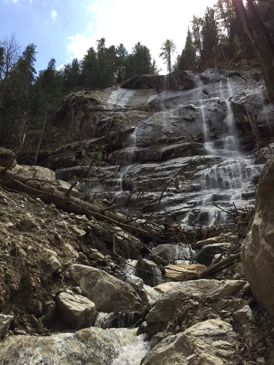 Photo of Kheerganga: A Trek Not To Miss. by The Young Monk