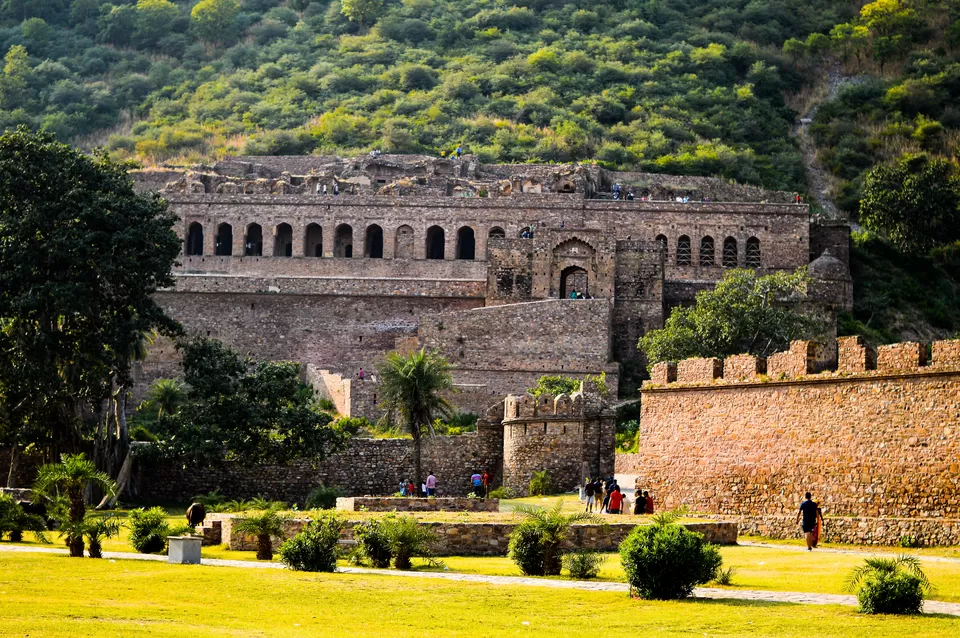 Photo of Bhangarh Fort: The Story of The Most Haunted Place in India by Sakshi Nahar Dhariwal