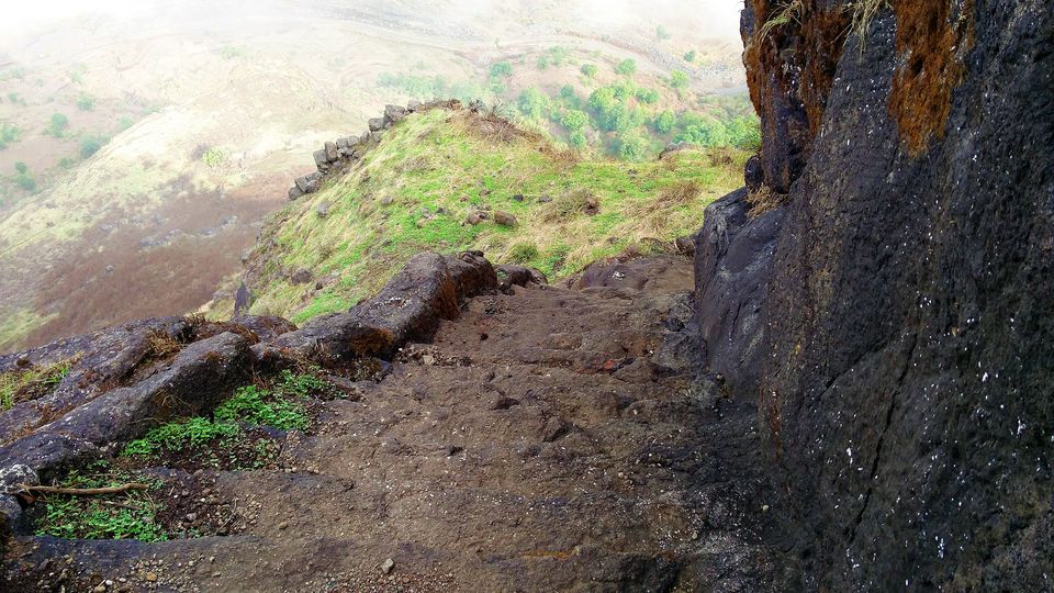 Photo of Exploring through the caves of salher fort by Avinash Kumar