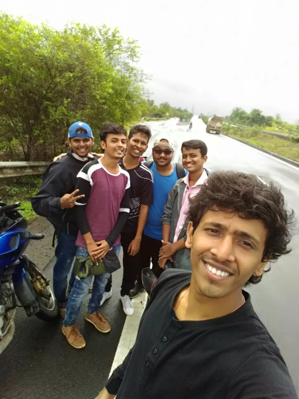 Photo of Padgha Toll Booth, Padgha, Maharashtra, India by Jarvis