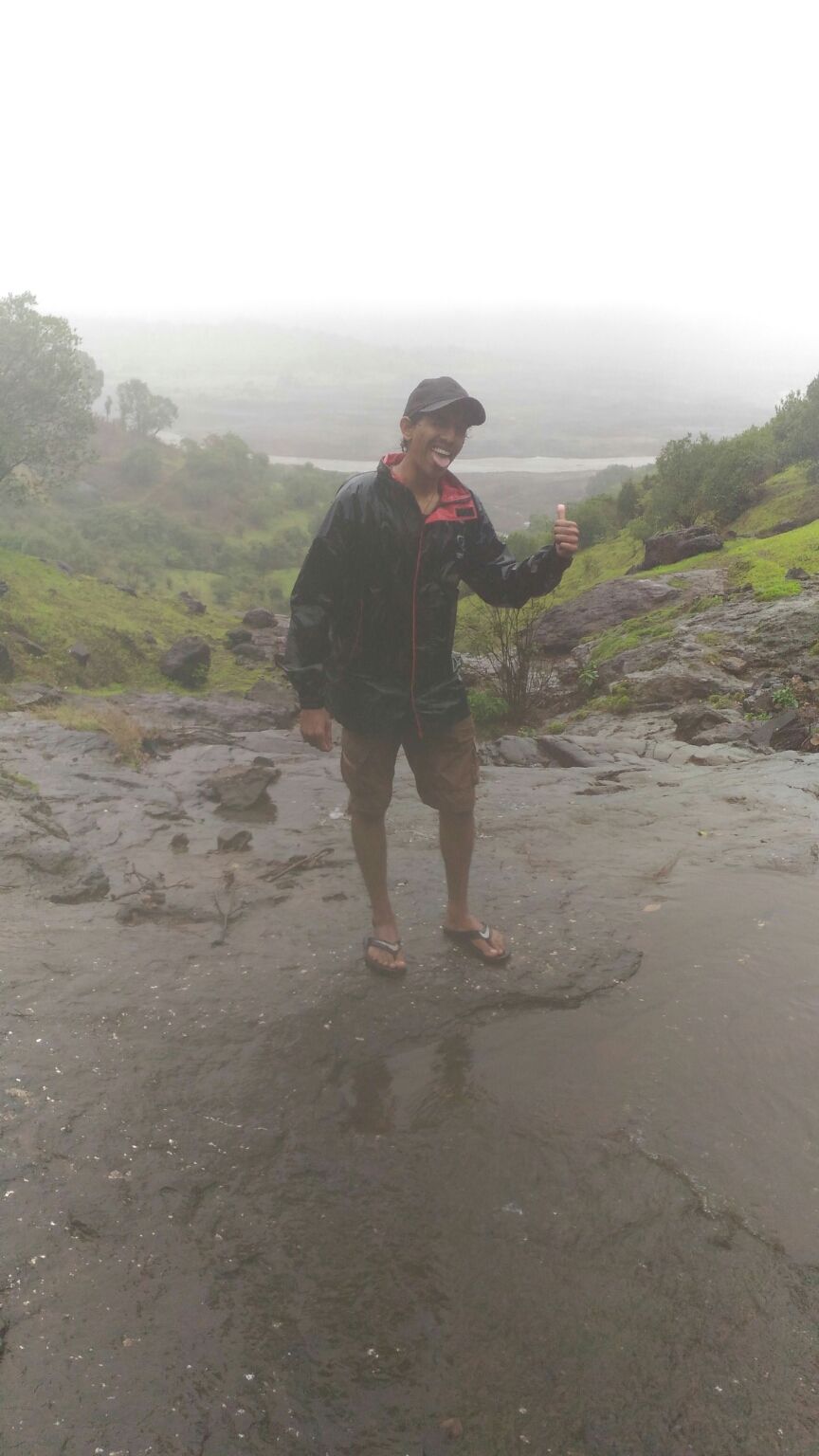 Photo of Bhandardara, Maharashtra, India by Jarvis