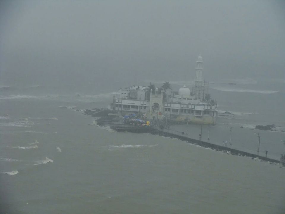 Photo of 8 Interesting Things You Didn’t Know About Haji Ali Dargah! by Jarvis