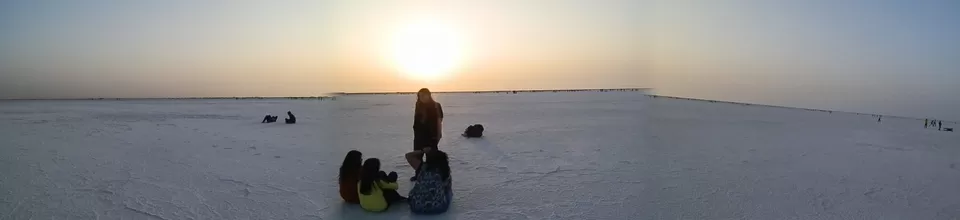 Photo of Rann of Kutch, Kutch, Gujarat, India by theboardroombackpackers