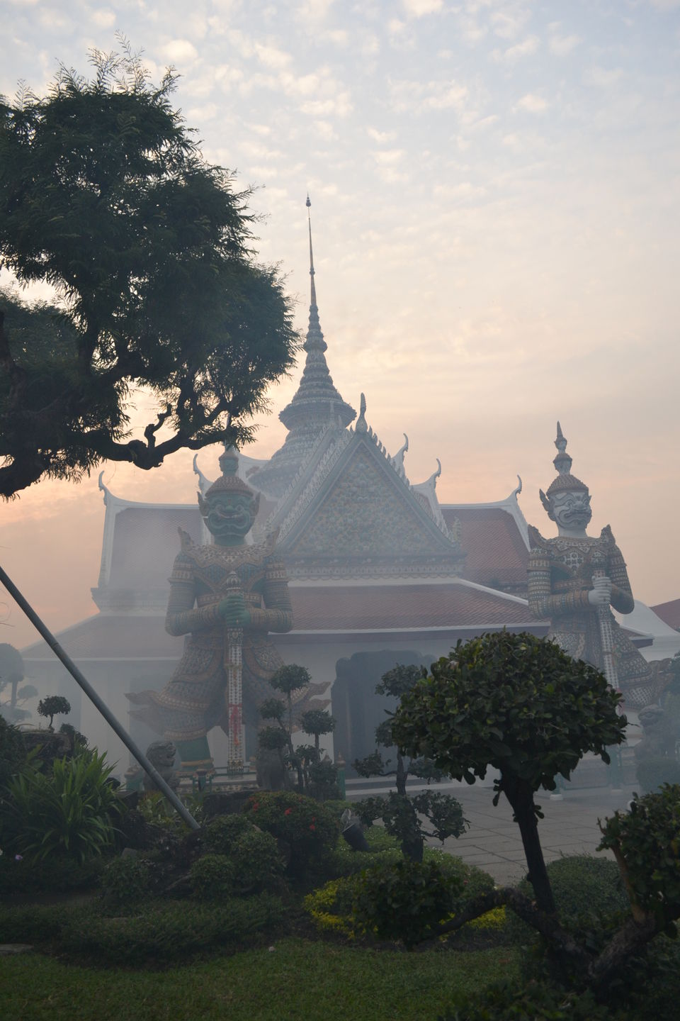 Photo of To the THAI-LAND!! 3/13 by theboardroombackpackers