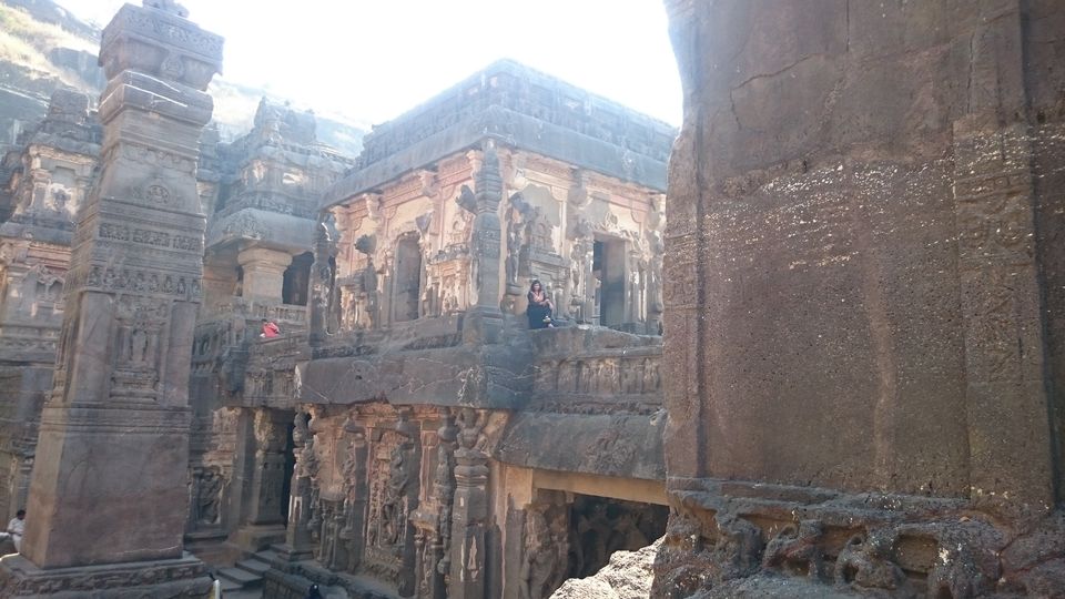 Photo of The unique Architecture of Kailasa Temple Ellora 2/3 by Do Ghumakkad