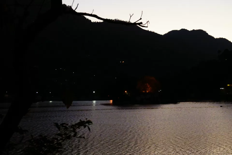 Photo of Bhimtal, Nainital, Uttarakhand, India by Do Ghumakkad