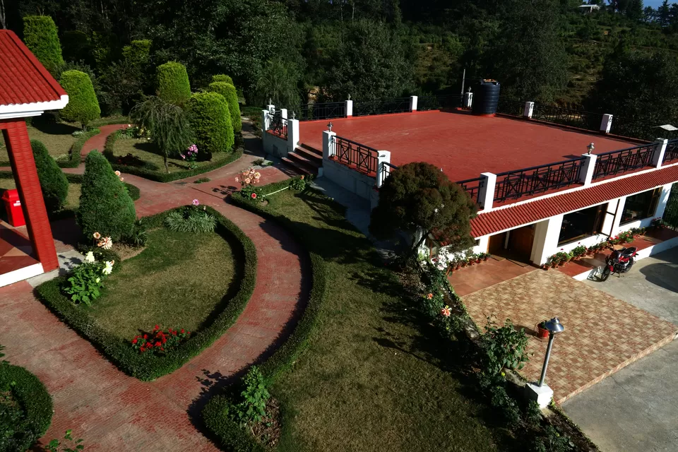 Photo of Ojaswi Tea Garden Resort, Chaukori - Pithoragarh, Chaukori, Uttarakhand, India by Do Ghumakkad