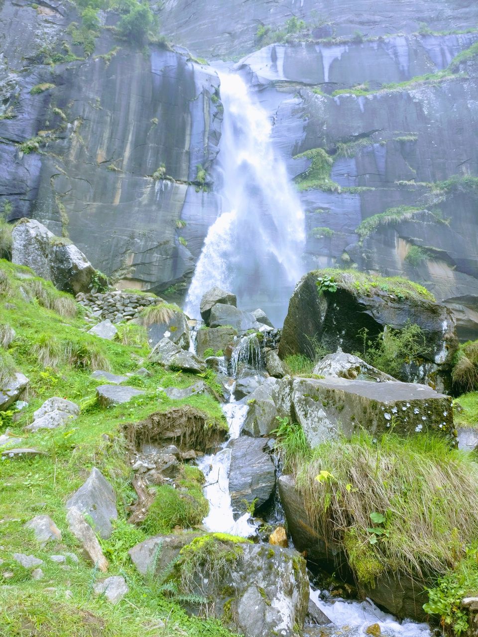 Photo of 3 crazies, couple of villages & unknown trails to trek upto Jogini falls in Manali by Jimish Parekh