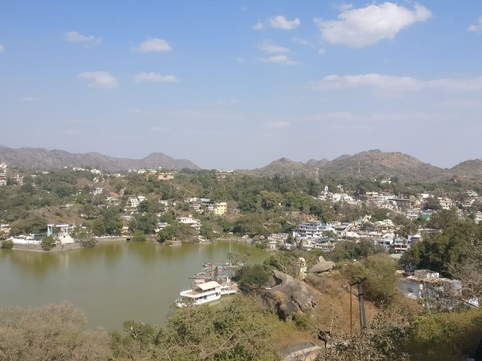 Photo of Sing a song of happiness at beautiful hill station of Rangeelo Rajasthan. by Jimish Parekh