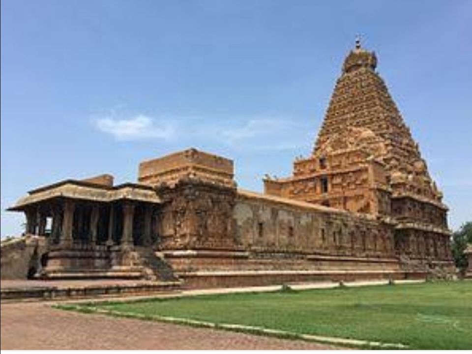 Photo of Brihadeeswara Temple, Membalam Road, Balaganapathy Nagar, Thanjavur, Tamil Nadu, India by Priya Parashar