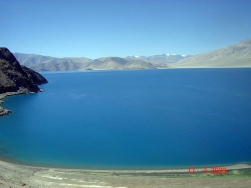 Photo of Pangong Tso, Ngari, Xizang (Tibet), India by Badari Deshpande