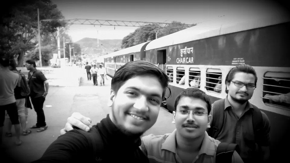 Photo of Dadar, Mumbai, Maharashtra, India by Vinay Thakur