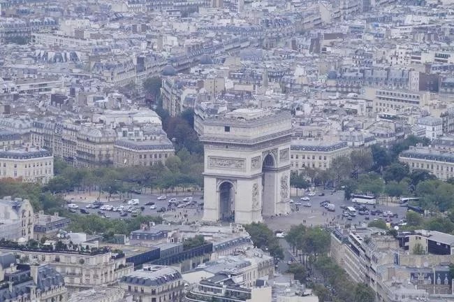 Photo of Arc de Triomphe, Place Charles de Gaulle, Paris, France by Chaitali Satish Kulkarni