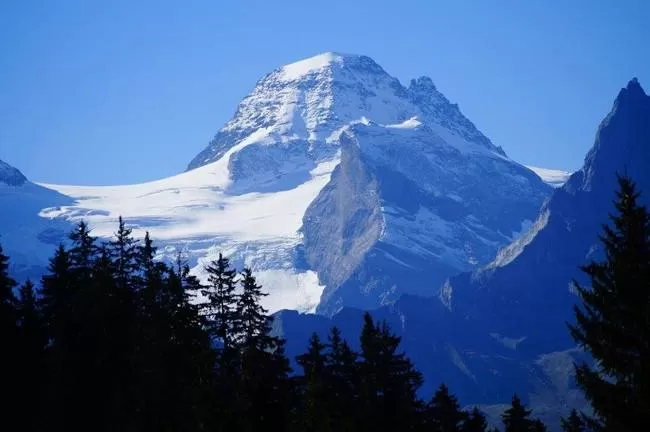 Photo of Jungfrau, Lauterbrunnen, Switzerland by Chaitali Satish Kulkarni