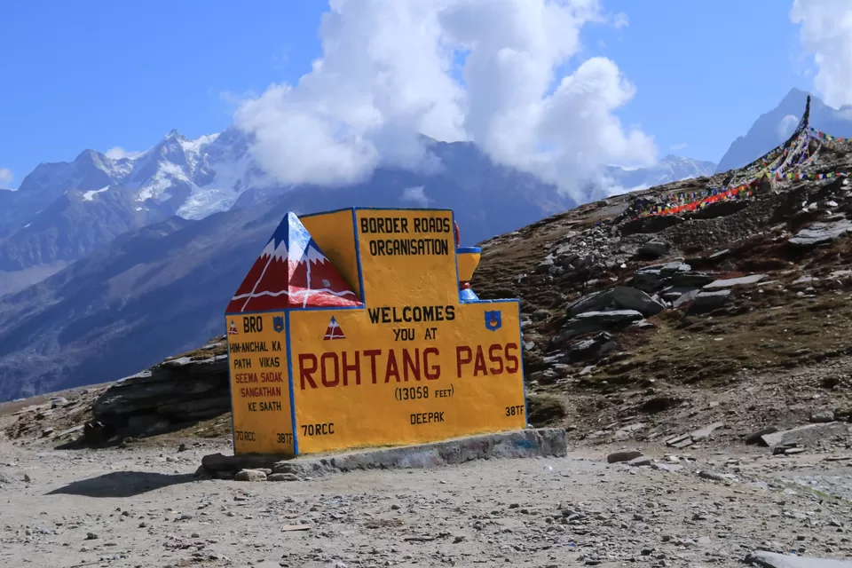 Photo of Rohtang Pass, Burwa, Himachal Pradesh, India by thetranshimalayan