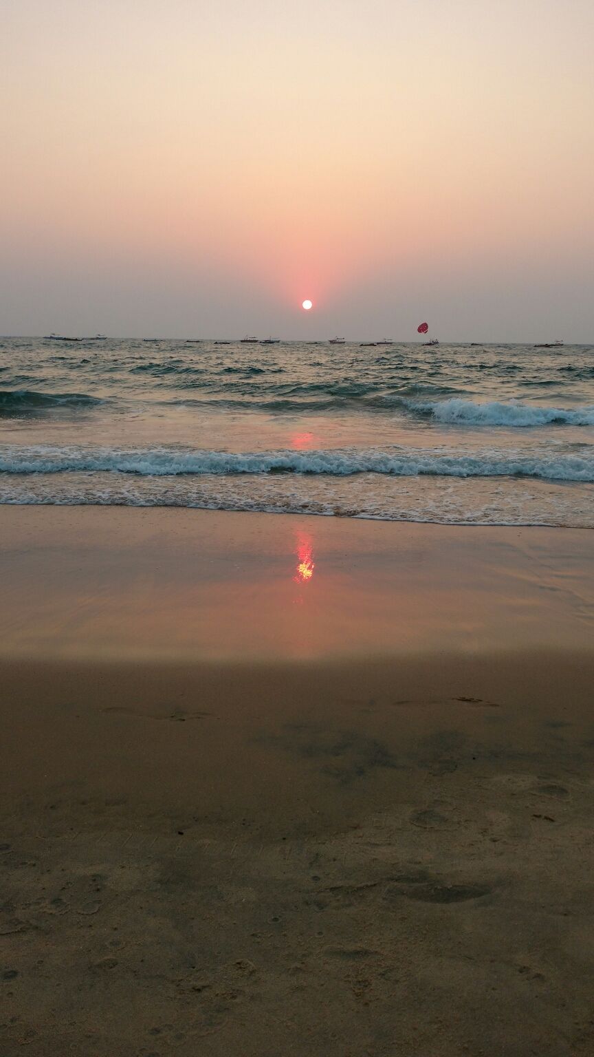 Photo of The Sunset, The Solitude and Me by netrashelar